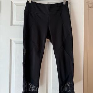 Athleta Black Mesh Performance Leggings Size Small